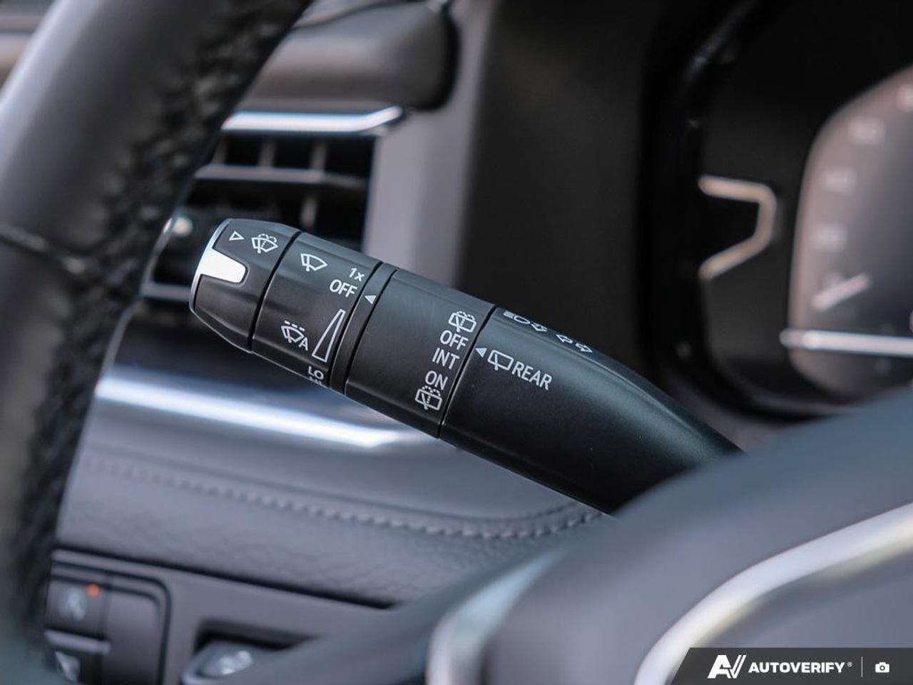 2023 GMC Yukon XL DenaliDENALI, 6.2L, NAV, ROOF, REAR ENTERTAINMENT, Photo