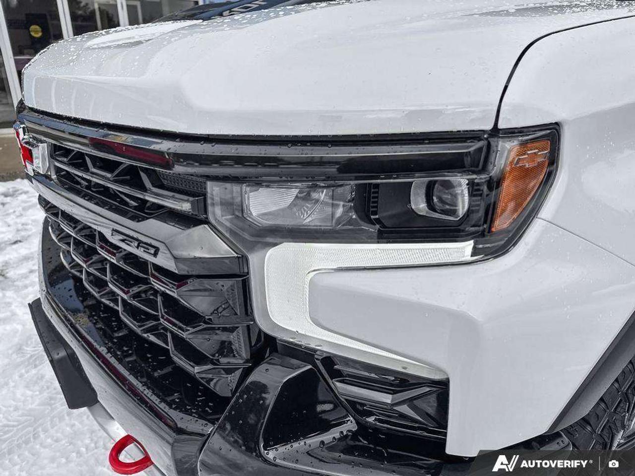 2024 Chevrolet Silverado 1500 BEDLINER. RUNNING BOARDS. TONNEAU COVER. HITCH GUIDANCE W/HITCH VIEW. TRAILERING PKG. HD SURROUND VISION. Photo