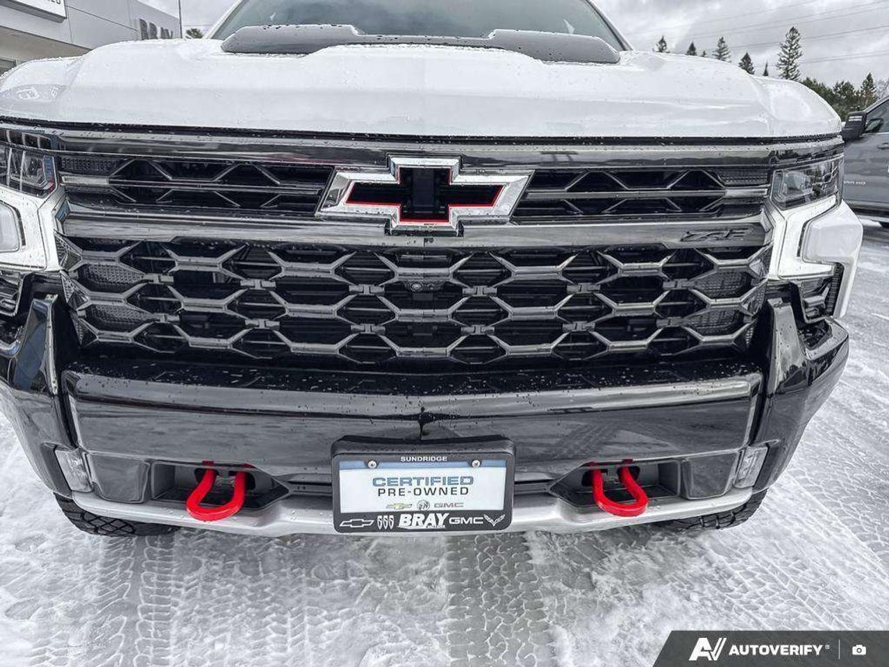 2024 Chevrolet Silverado 1500 BEDLINER. RUNNING BOARDS. TONNEAU COVER. HITCH GUIDANCE W/HITCH VIEW. TRAILERING PKG. HD SURROUND VISION. Photo