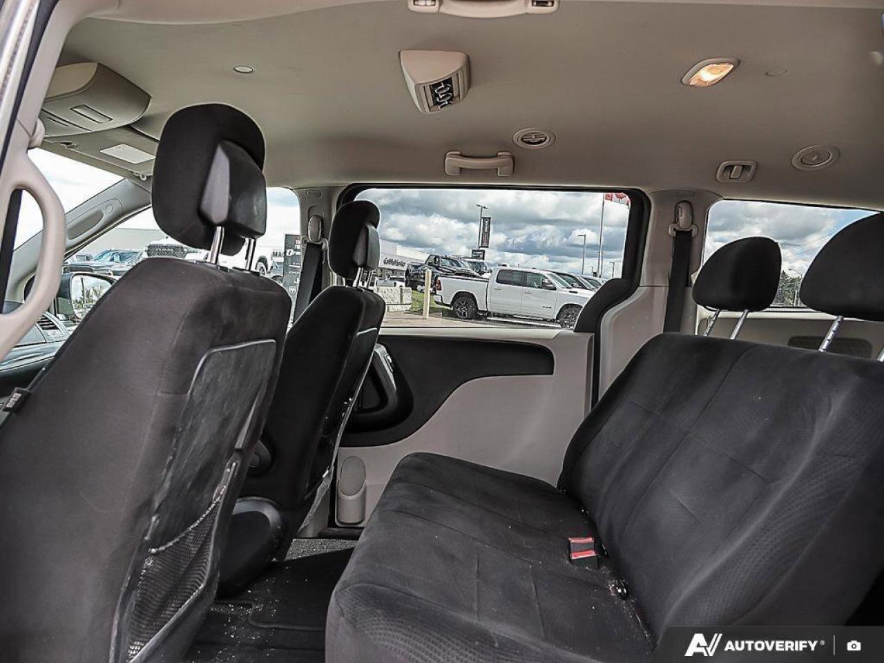 2012 Dodge Grand Caravan SEEXPRESS, V6, UCONNECT, TRI-ZONE CLIMATE, ALLOYS, Photo