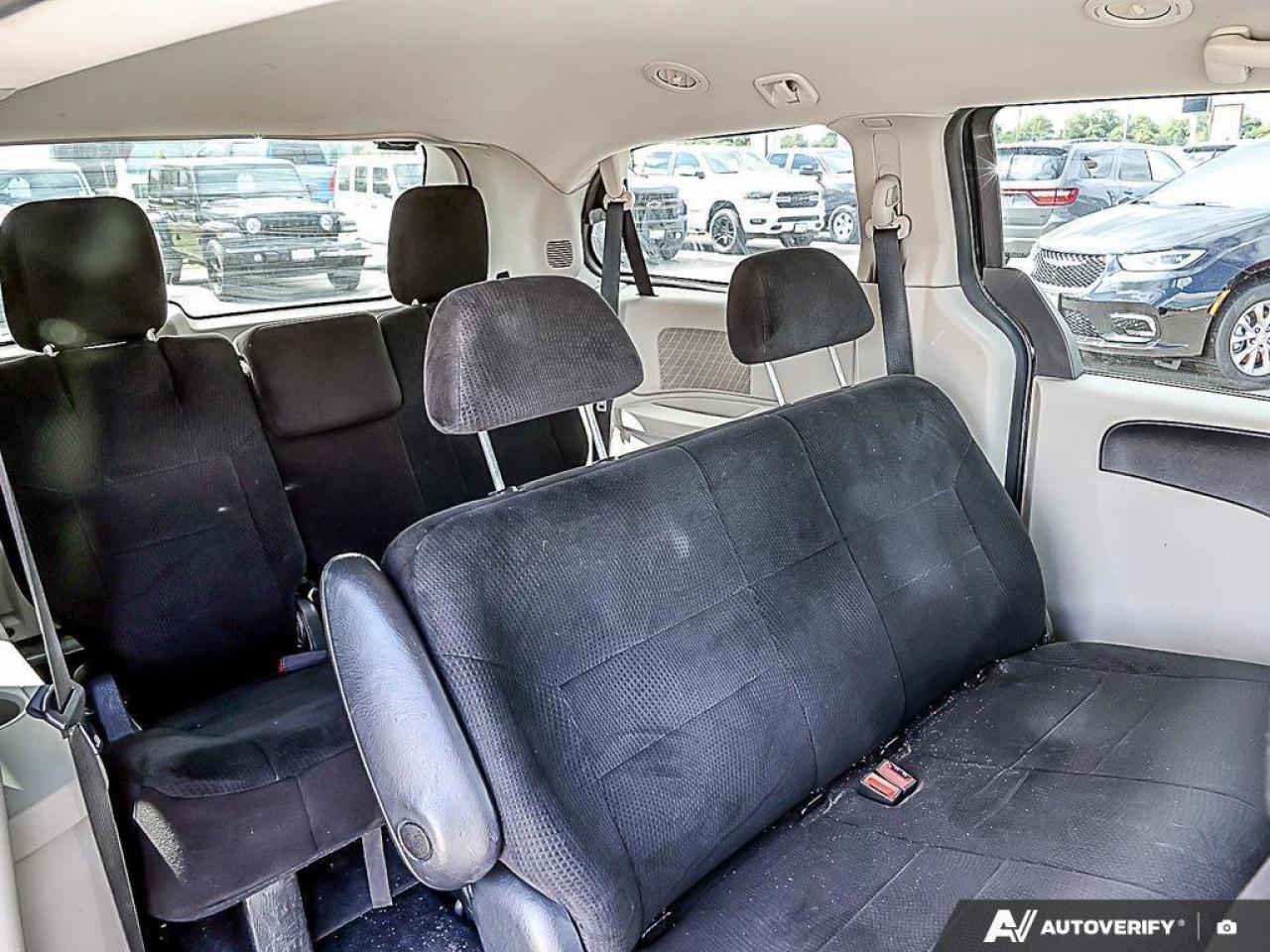 2012 Dodge Grand Caravan SEEXPRESS, V6, UCONNECT, TRI-ZONE CLIMATE, ALLOYS, Photo