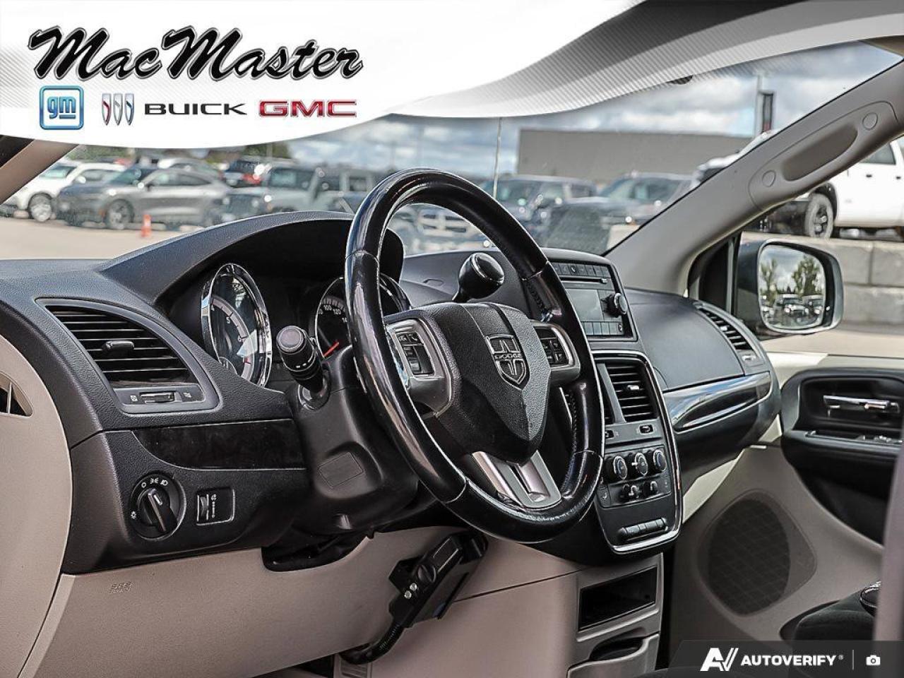 2012 Dodge Grand Caravan SEEXPRESS, V6, UCONNECT, TRI-ZONE CLIMATE, ALLOYS, Photo