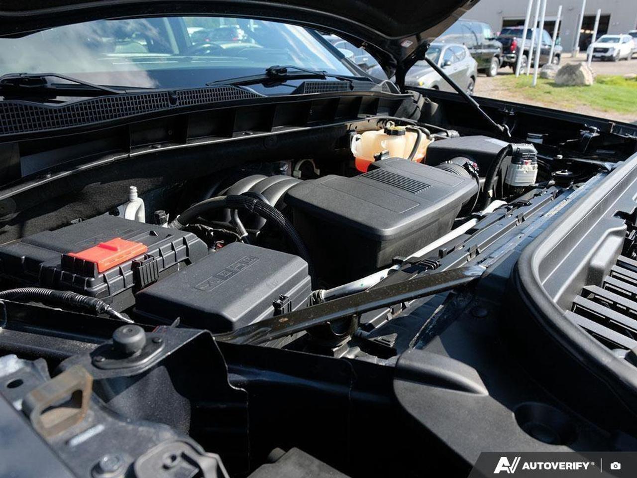 2021 GMC Sierra 1500 DenaliDENALI, CREW, 6.2L, 4X4, NAV, ROOF, HEATED/C Photo