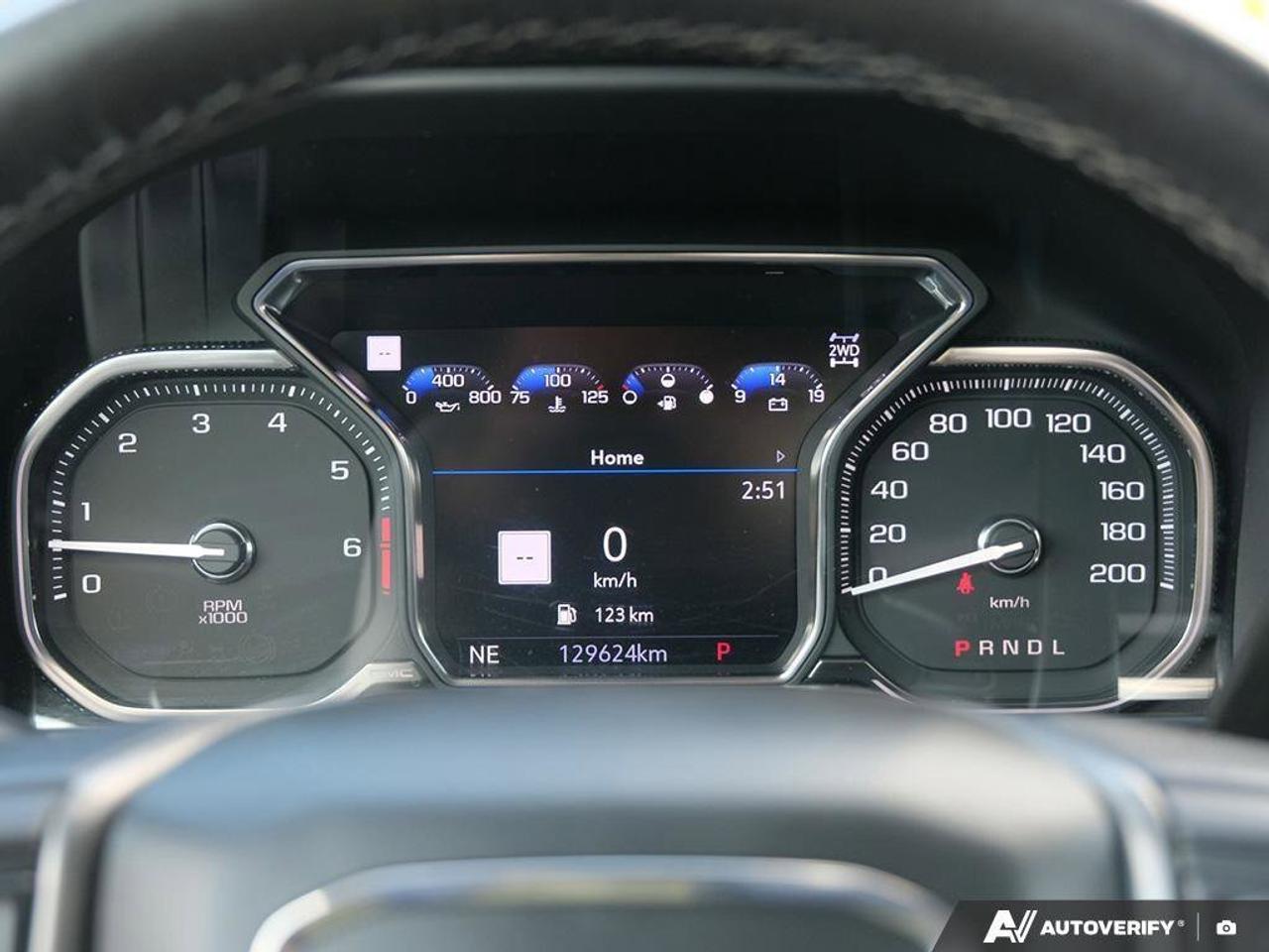 2021 GMC Sierra 1500 DenaliDENALI, CREW, 6.2L, 4X4, NAV, ROOF, HEATED/C Photo