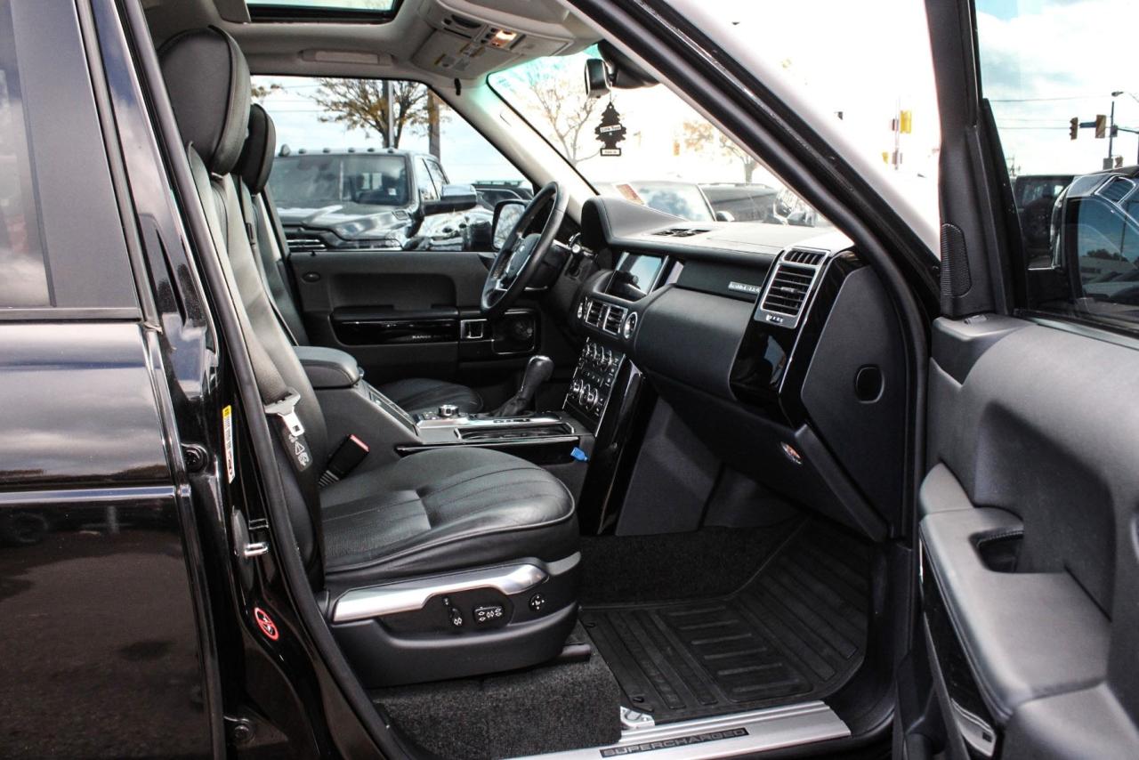 2012 Land Rover Range Rover 4WD SC  Gps BkpCam Sunroof Photo