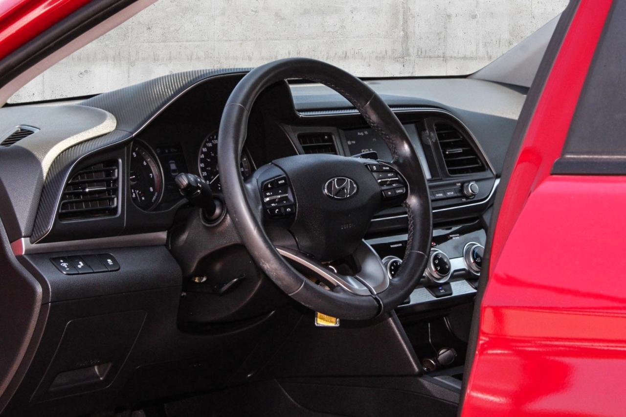 2020 Hyundai Elantra Preferred IVT  BkpCam HtdSeats CruiseCtrl Photo