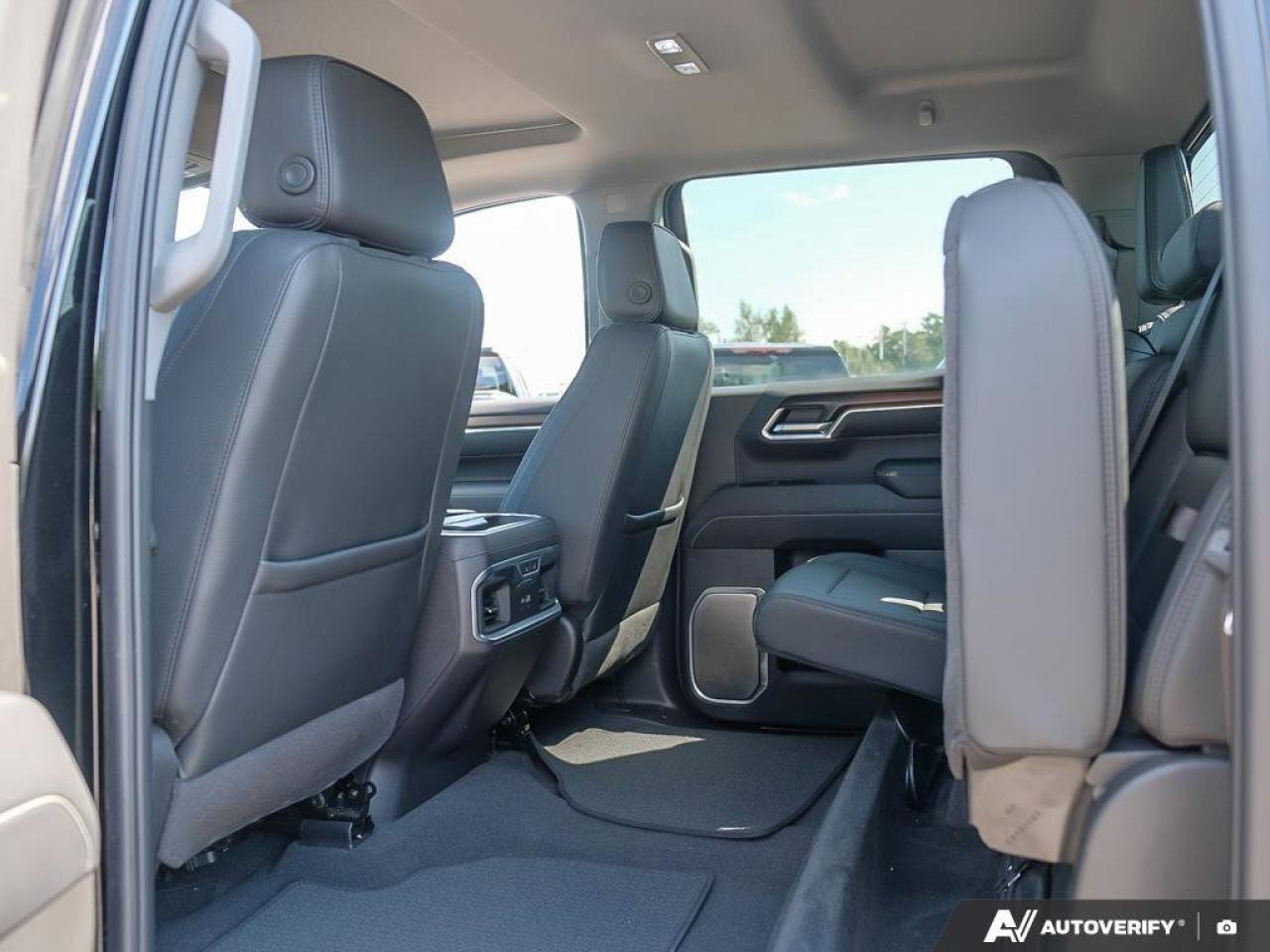 2025 GMC Sierra 1500 DenaliDENALI RESERVE, DURAMAX, NAV, ROOF, 1-OWNER! Photo