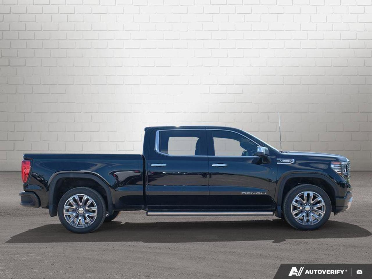 2025 GMC Sierra 1500 DenaliDENALI RESERVE, DURAMAX, NAV, ROOF, 1-OWNER! Photo