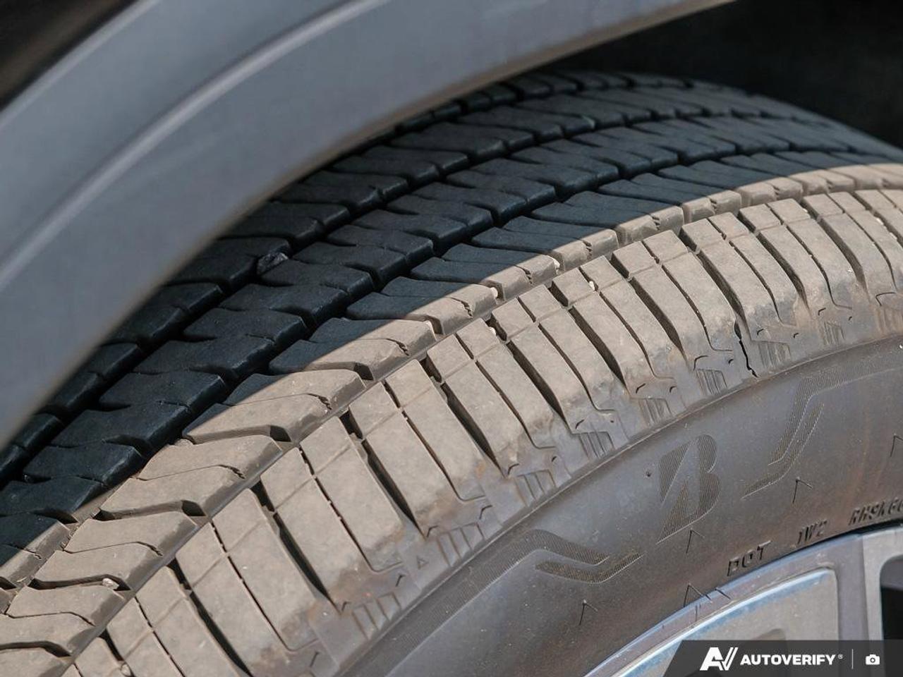 2025 GMC Sierra 1500 DenaliDENALI RESERVE, DURAMAX, NAV, ROOF, 1-OWNER! Photo