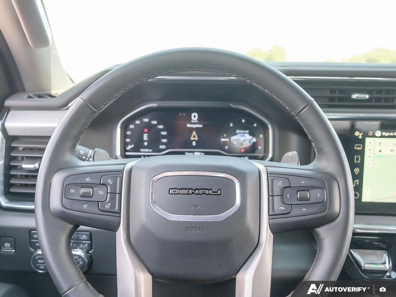 2025 GMC Sierra 1500 DenaliDENALI RESERVE, DURAMAX, NAV, ROOF, 1-OWNER! Photo