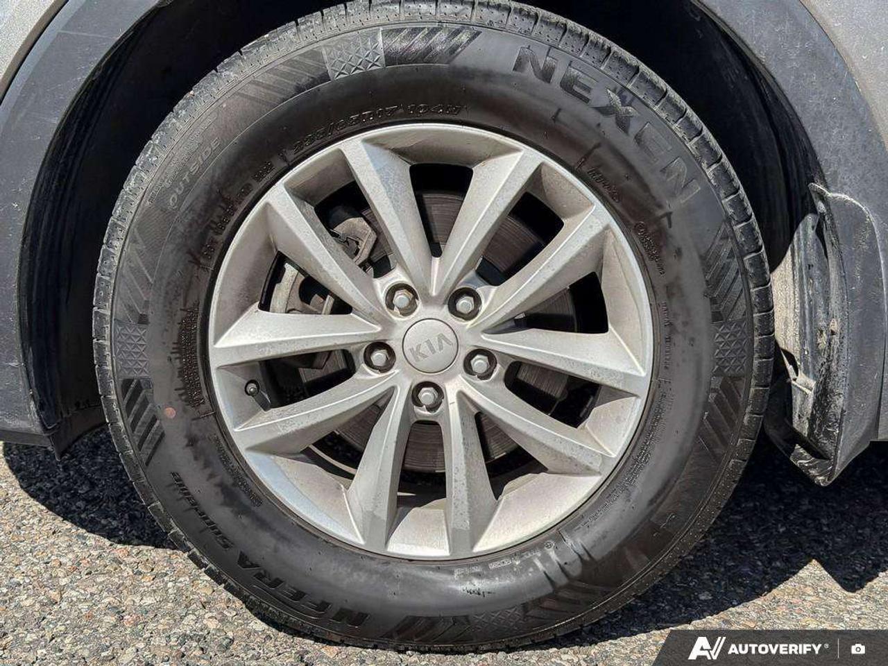 2018 Kia Sorento LX TurboCERTIFIED AS-TRADED, ONE-OWNER, ACCIDENT-FREE, AWD Photo