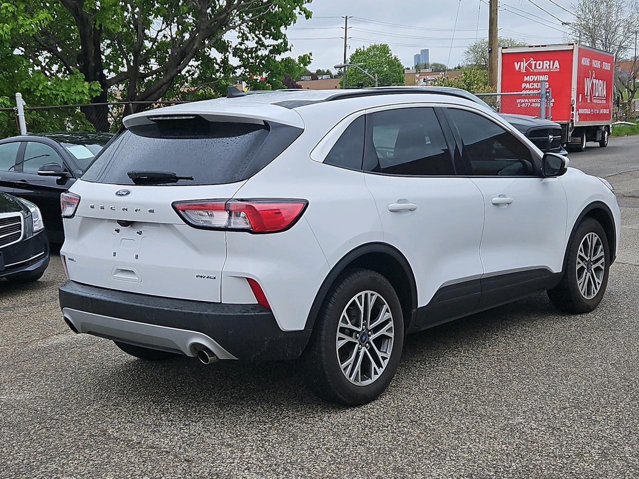 2021 Ford Escape SEL AWD Photo3