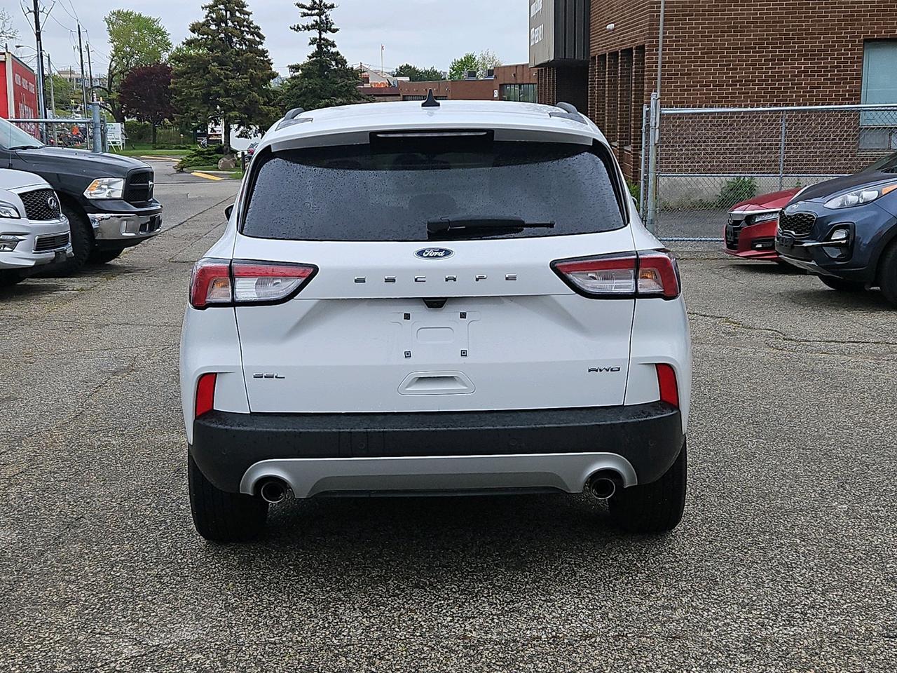2021 Ford Escape SEL AWD Photo