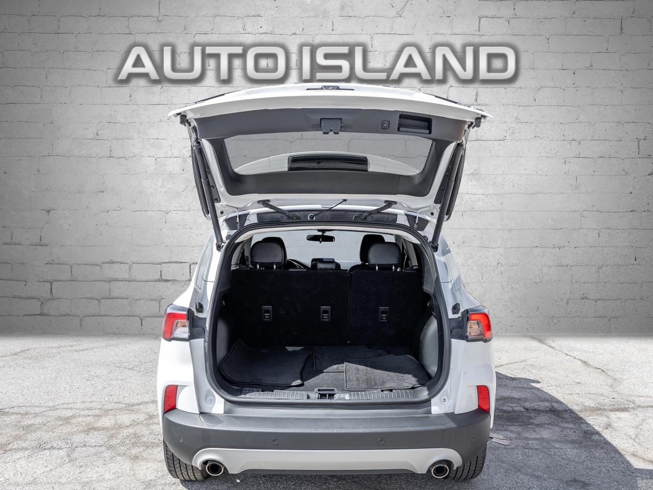 2021 Ford Escape SEL AWD Photo