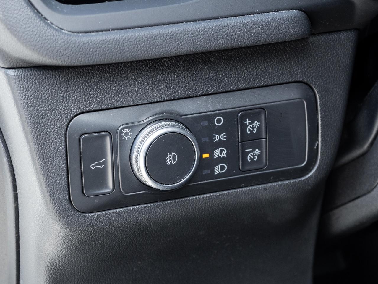 2021 Ford Escape SEL AWD Photo