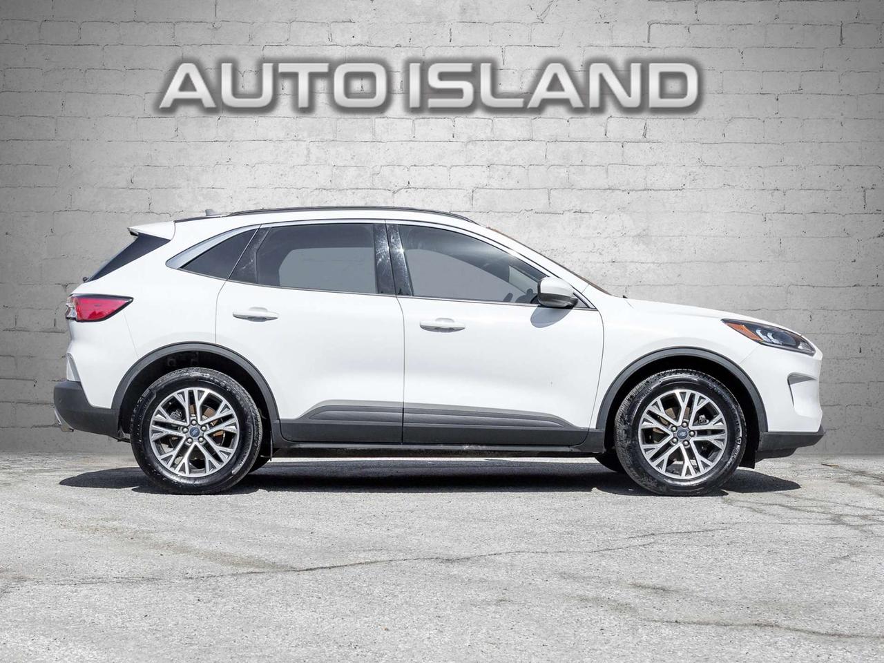2021 Ford Escape SEL AWD Photo2