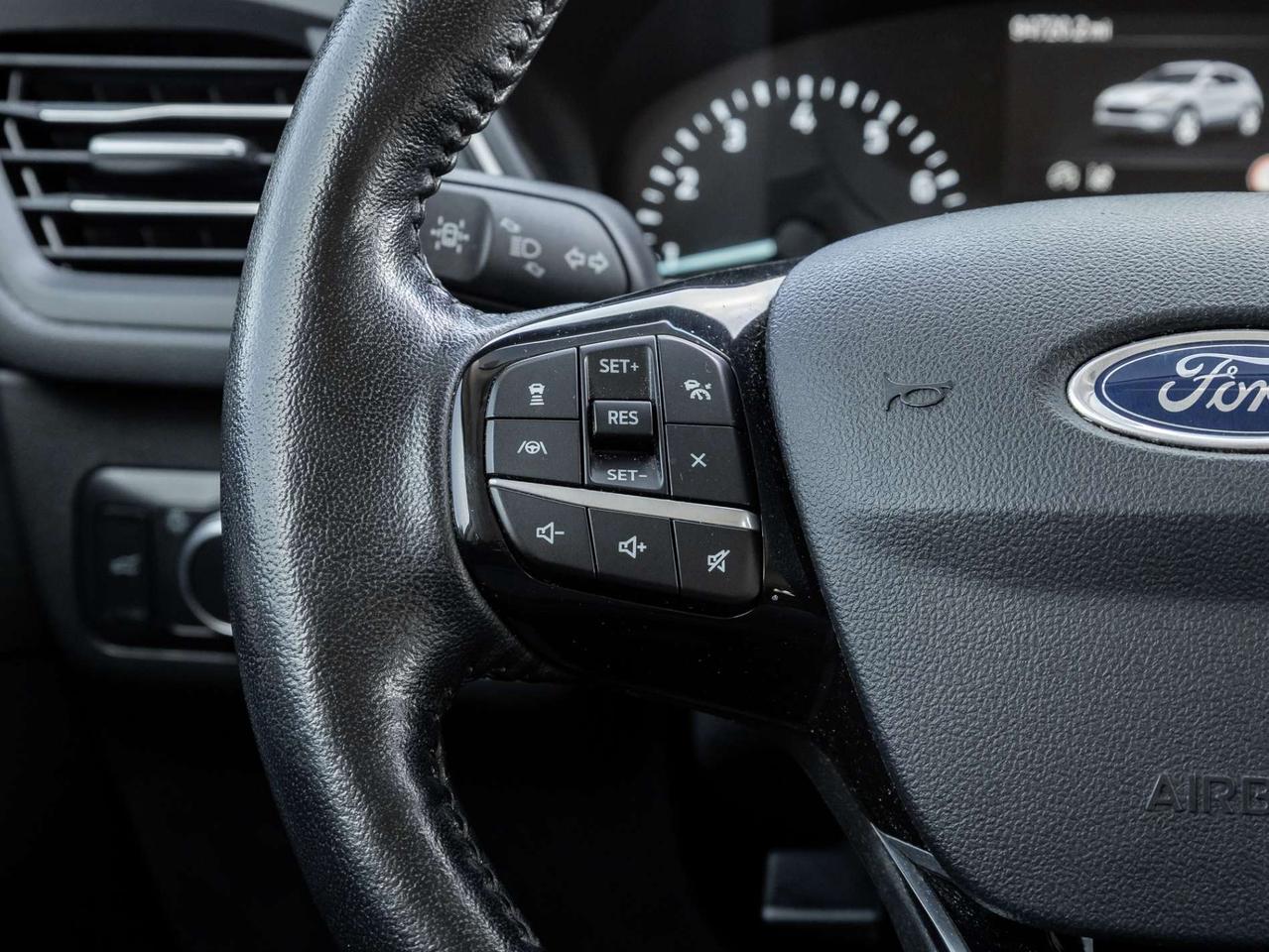 2021 Ford Escape SEL AWD Photo
