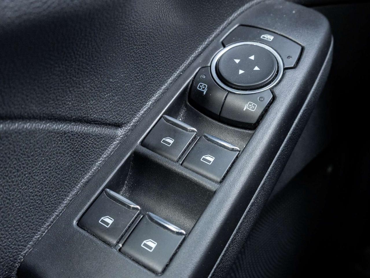 2021 Ford Escape SEL AWD Photo
