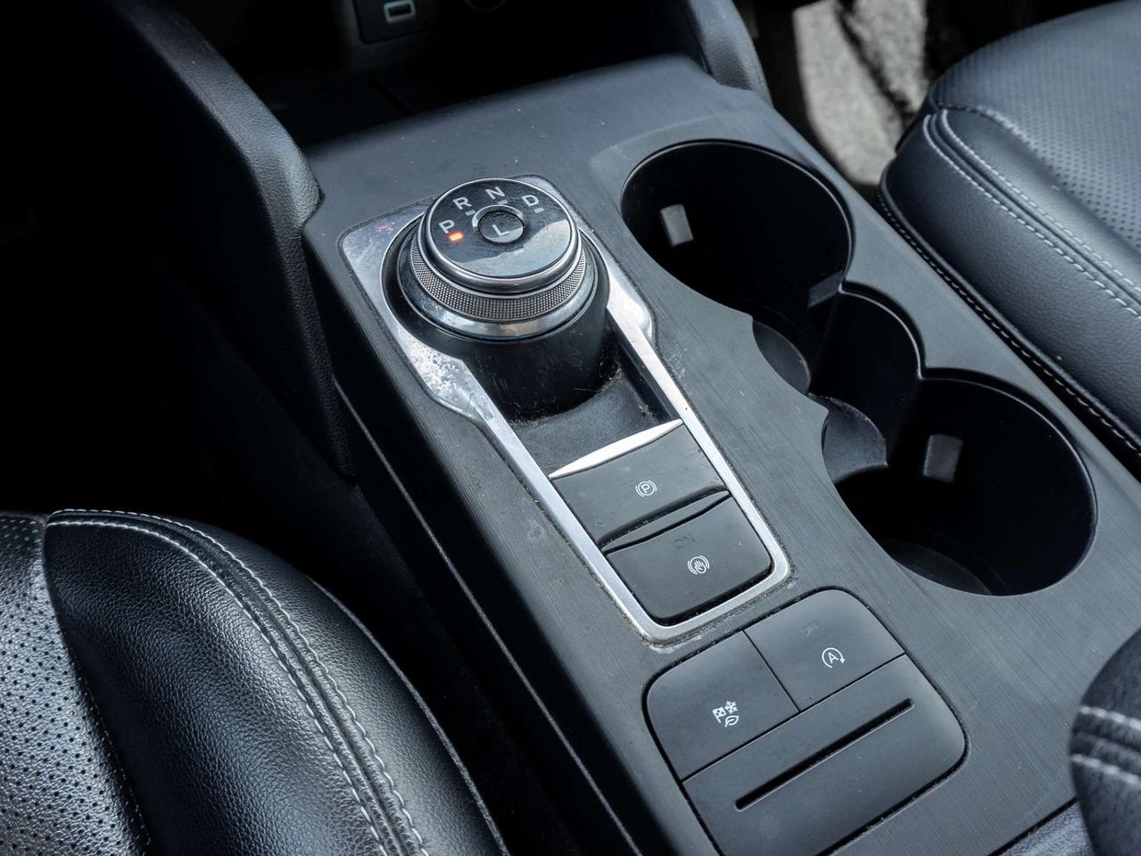 2021 Ford Escape SEL AWD Photo
