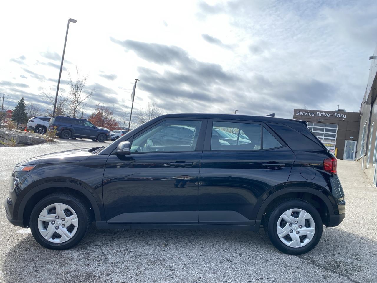 2021 Hyundai Venue Essential IVT Photo