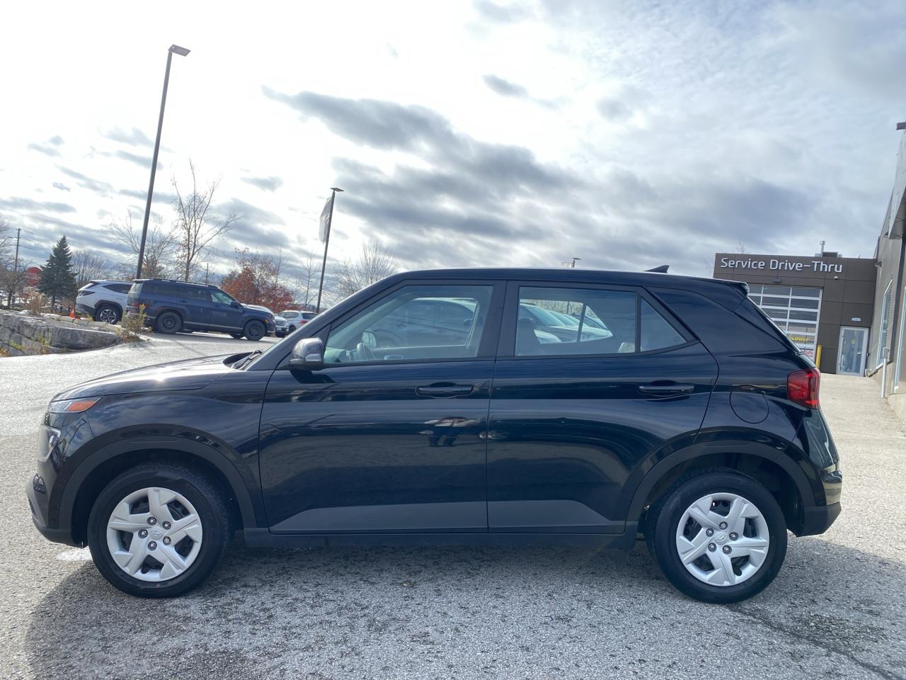 2021 Hyundai Venue Essential IVT Photo