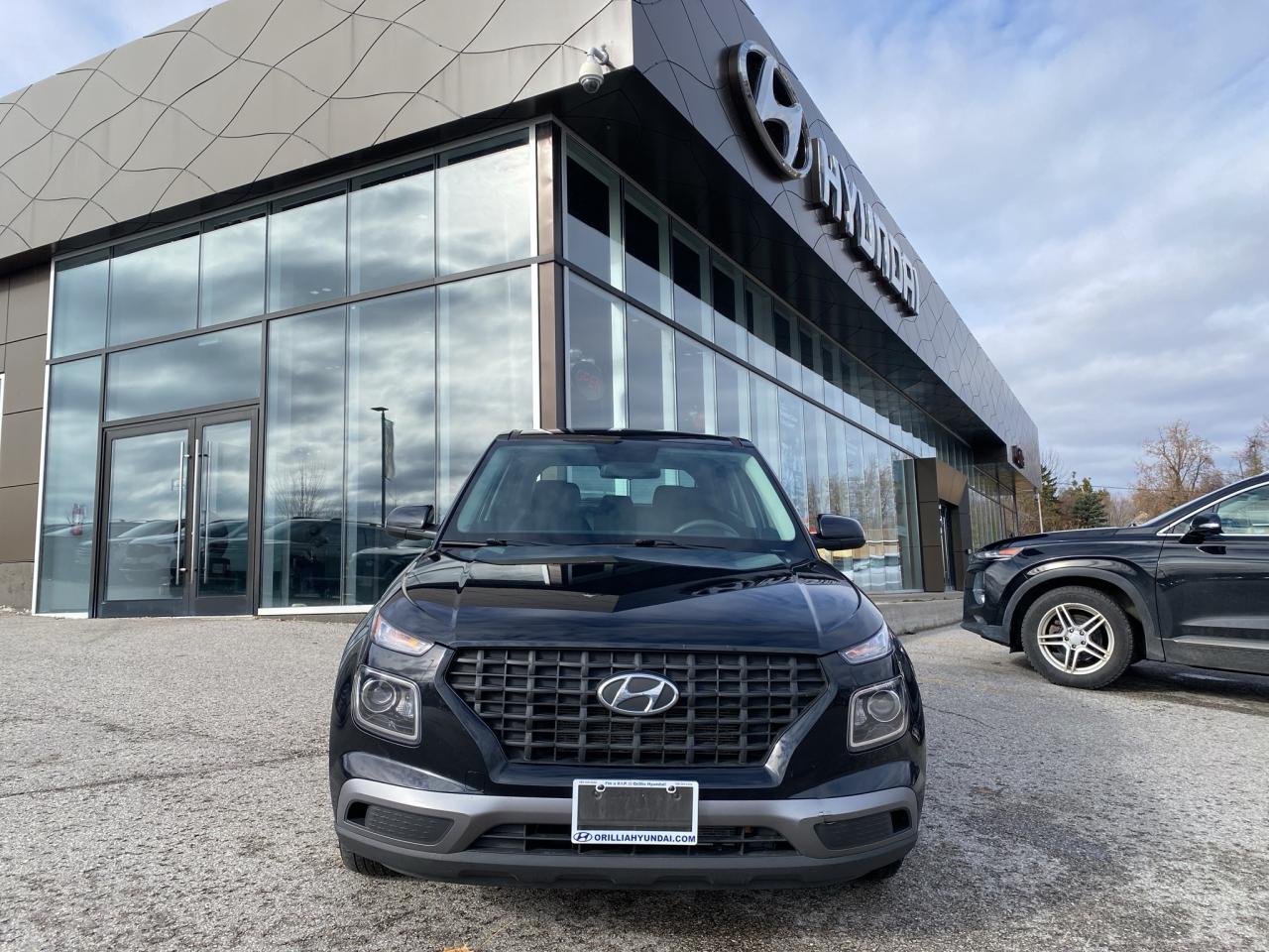 2021 Hyundai Venue Essential IVT Photo