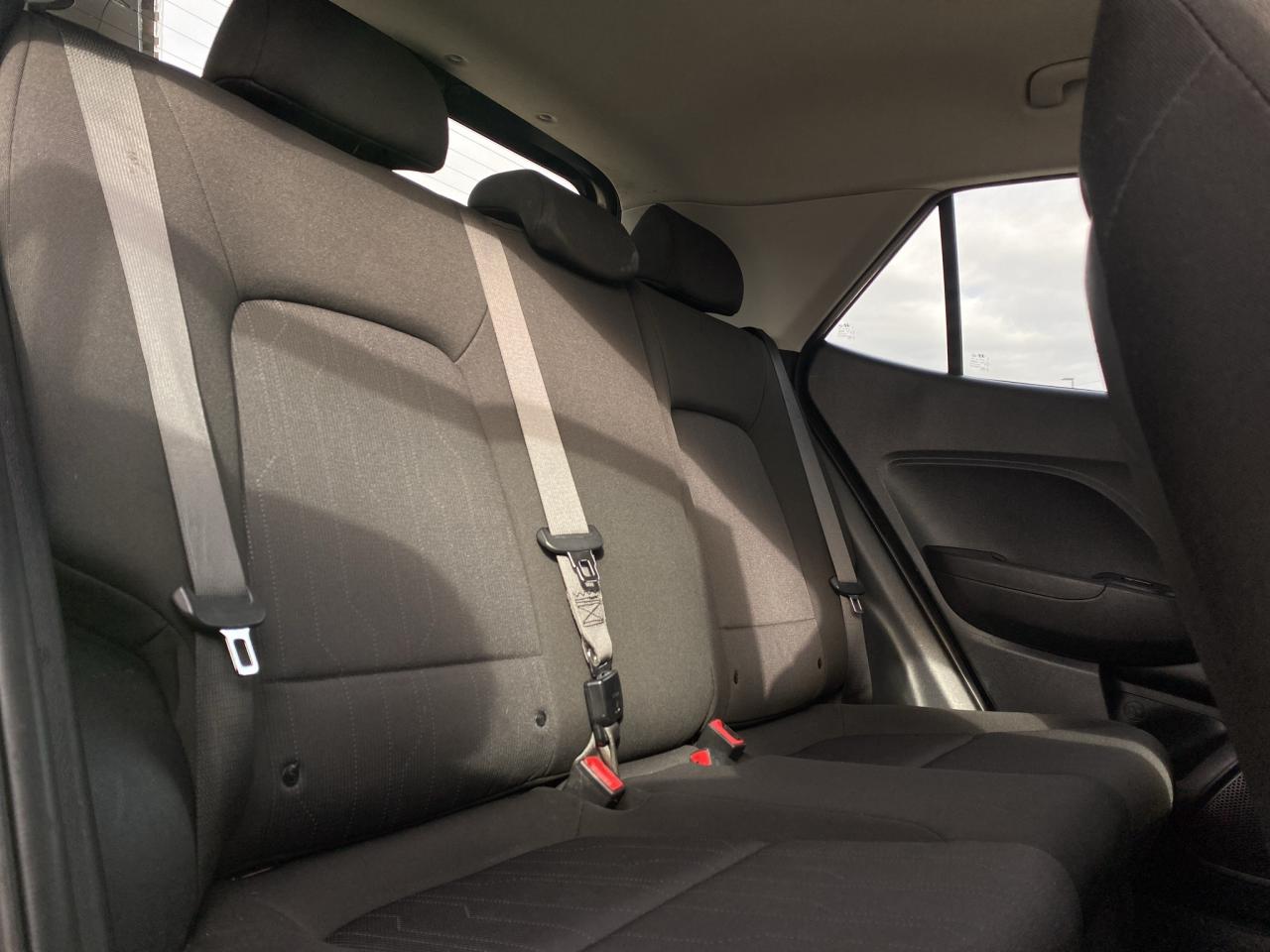 2021 Hyundai Venue Essential IVT Photo