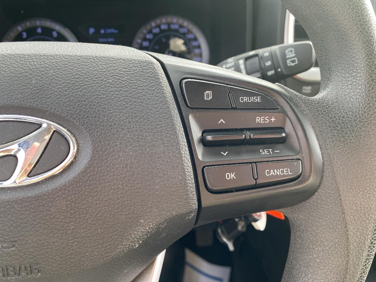 2021 Hyundai Venue Essential IVT Photo