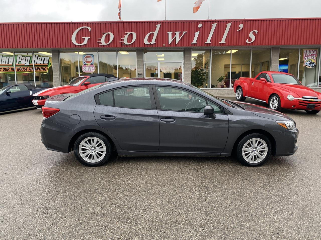 2018 Subaru Impreza CLEAN CARFAX, BACK UP CAMERA, HEATED SEATS! Photo0