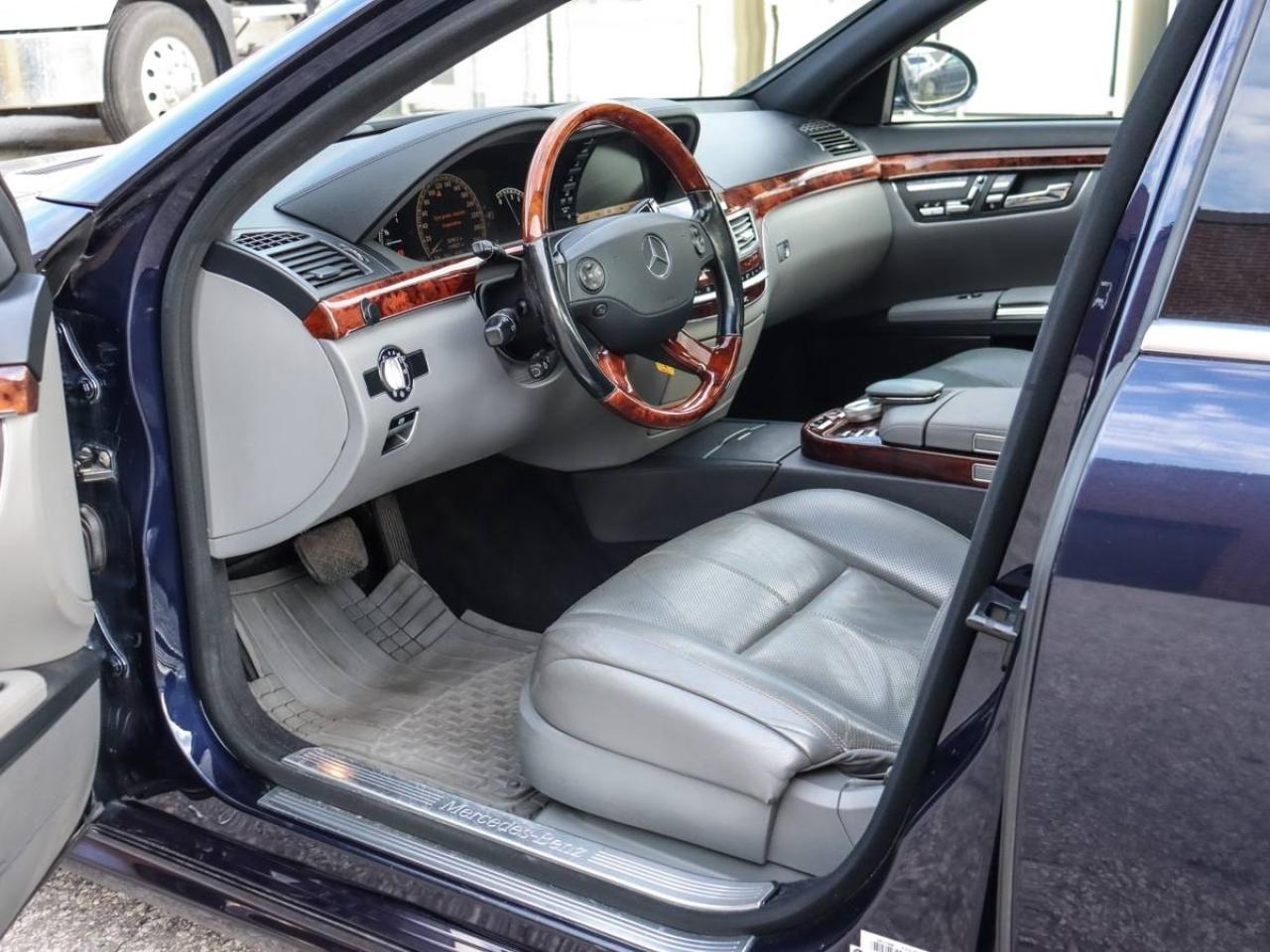 2009 Mercedes-Benz S-Class 4.7L V8 4MATIC Photo