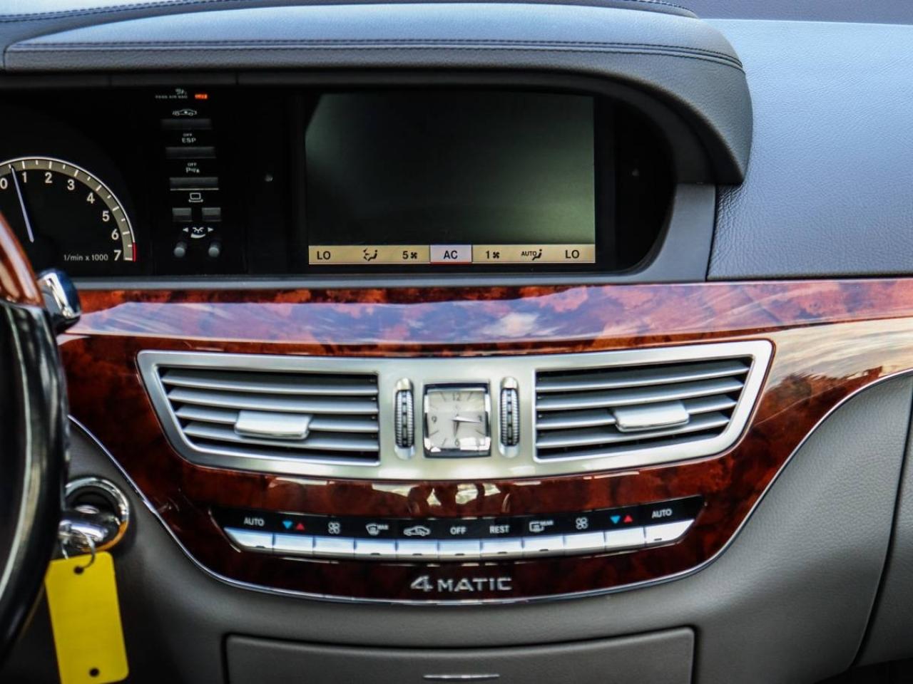 2009 Mercedes-Benz S-Class 4.7L V8 4MATIC Photo