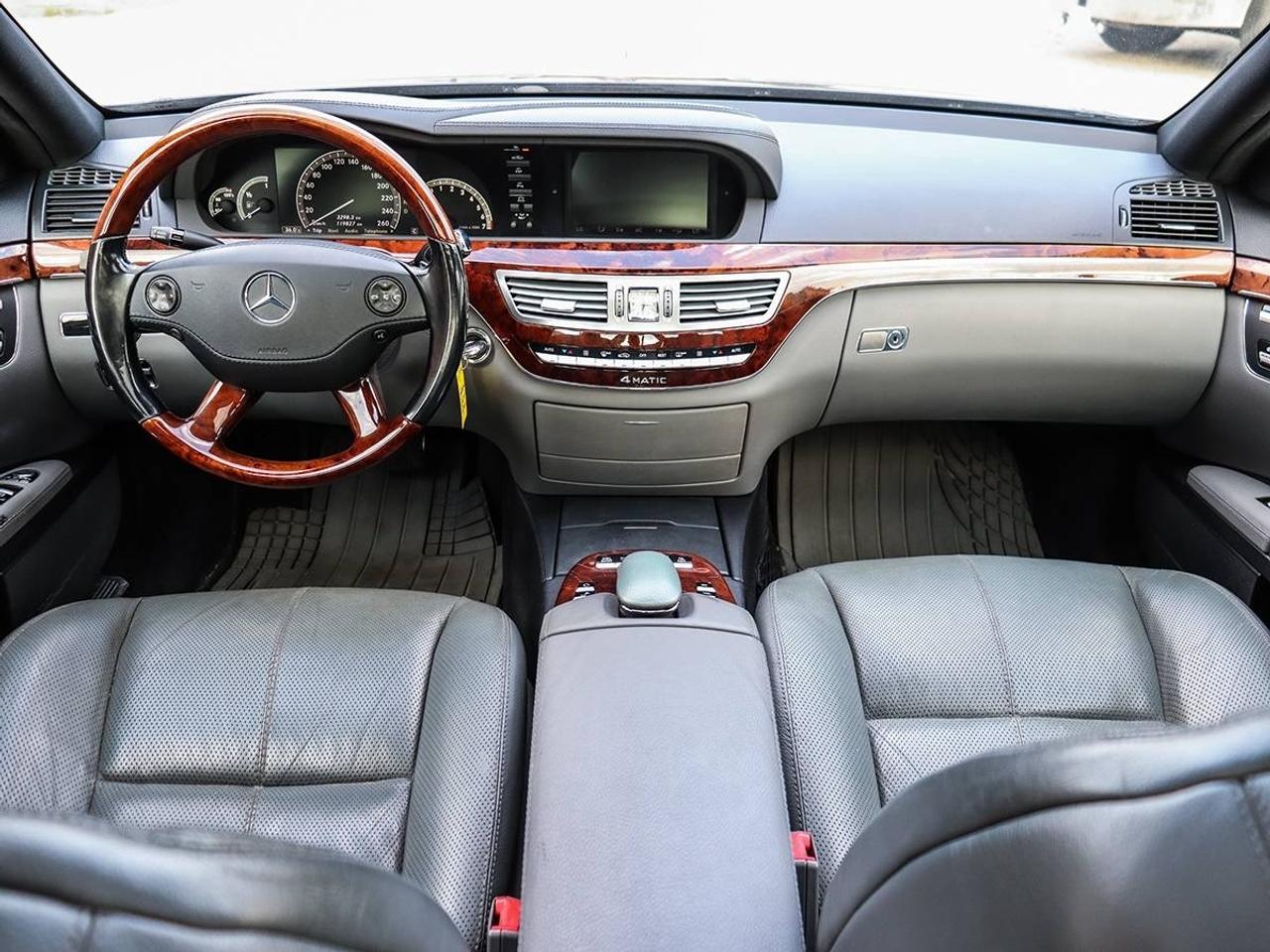 2009 Mercedes-Benz S-Class 4.7L V8 4MATIC Photo