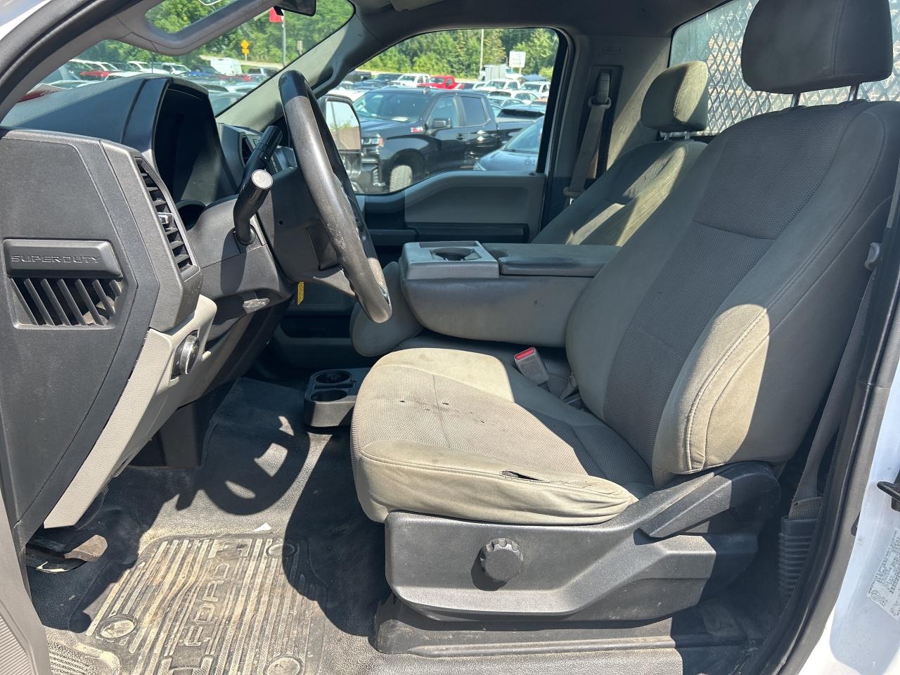 2017 Ford F-350 XL, POWER TAILGATE LIFT, AS IS, NOT SAFETIED! Photo