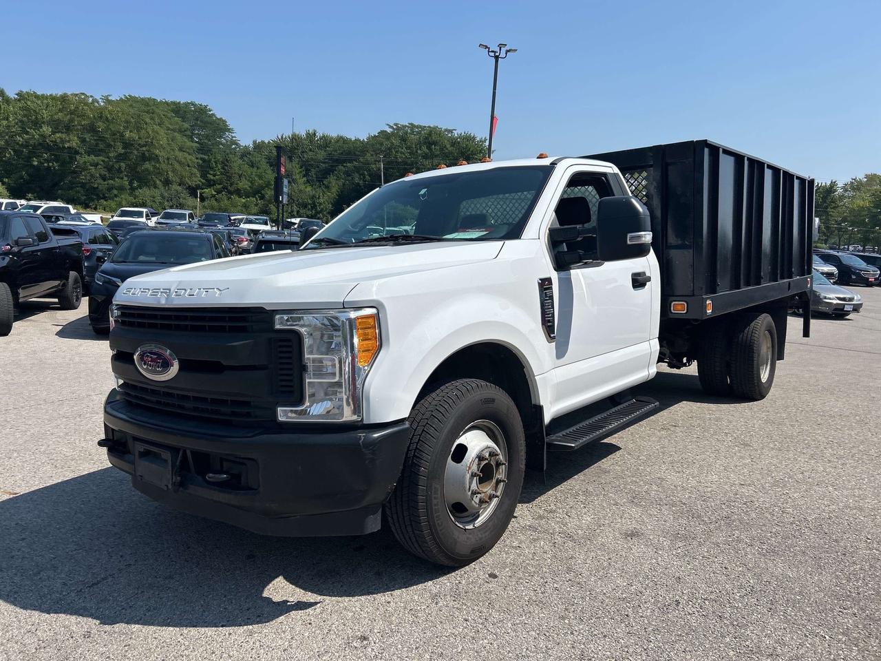 2017 Ford F-350 XL, POWER TAILGATE LIFT, AS IS, NOT SAFETIED! Photo5