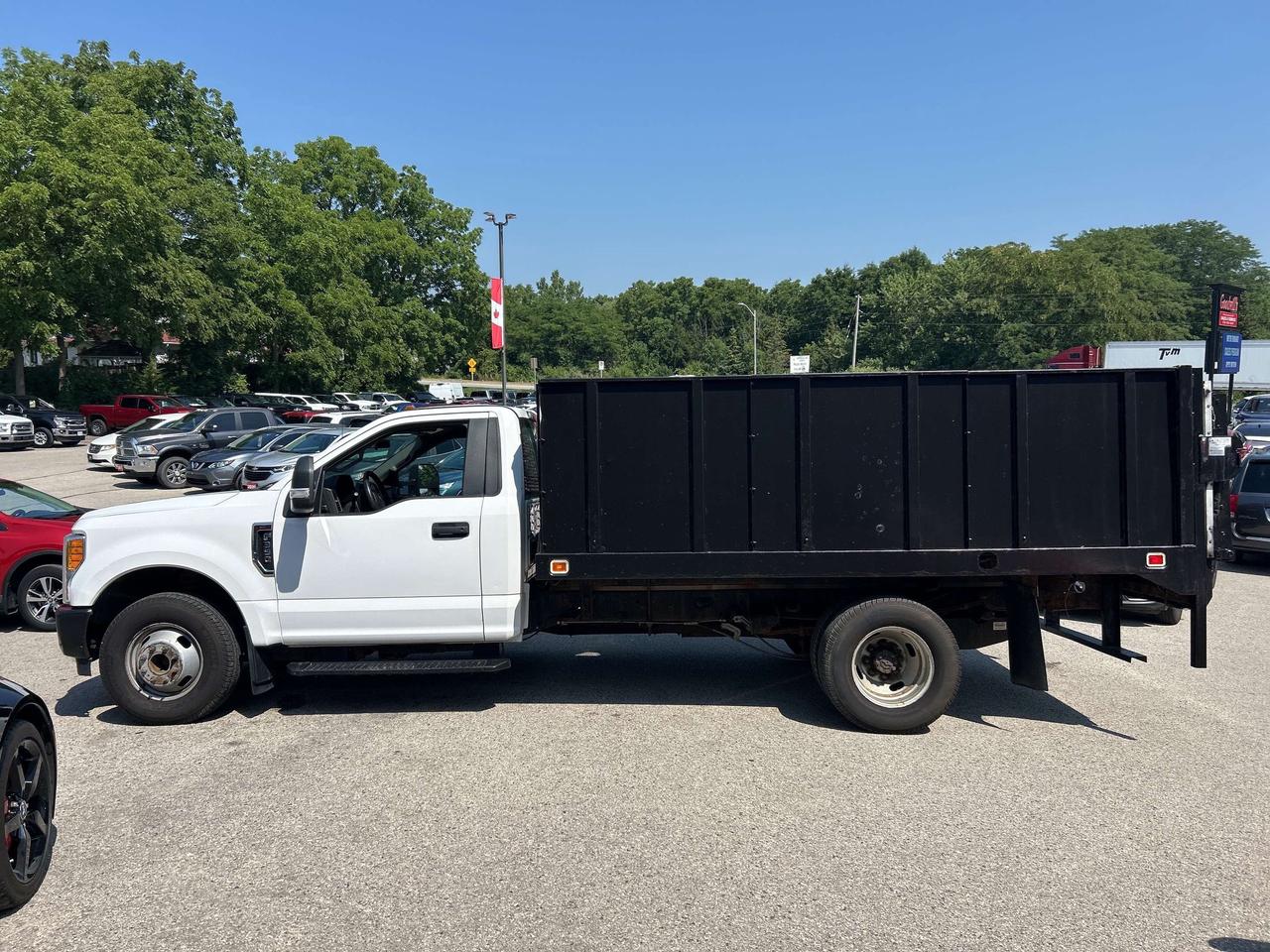 2017 Ford F-350 XL, POWER TAILGATE LIFT, AS IS, NOT SAFETIED! Photo