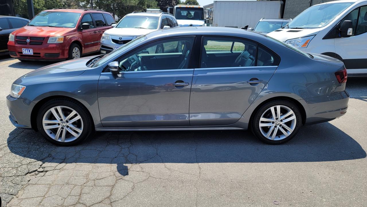 2016 Volkswagen Jetta Sedan HIGHLINE   LEATHER   NAVI   2 SET OF TIRES   ROOF Photo