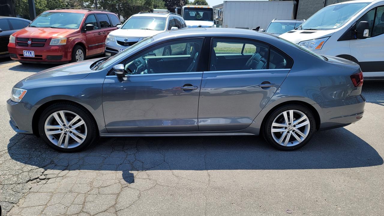 2016 Volkswagen Jetta Sedan HIGHLINE   LEATHER   NAVI   2 SET OF TIRES   ROOF Photo