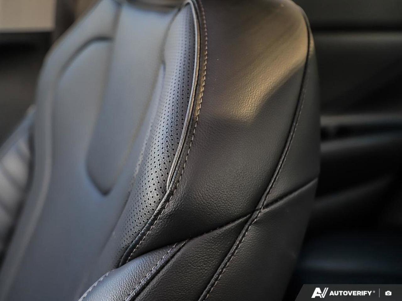 2024 Hyundai Elantra LuxuryACCIDENT-FREE, HTD LEATHER, SUNROOF, LANE KE Photo