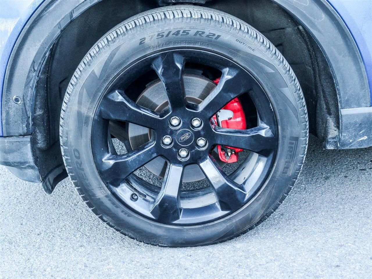 2020 Ford Explorer ST Photo