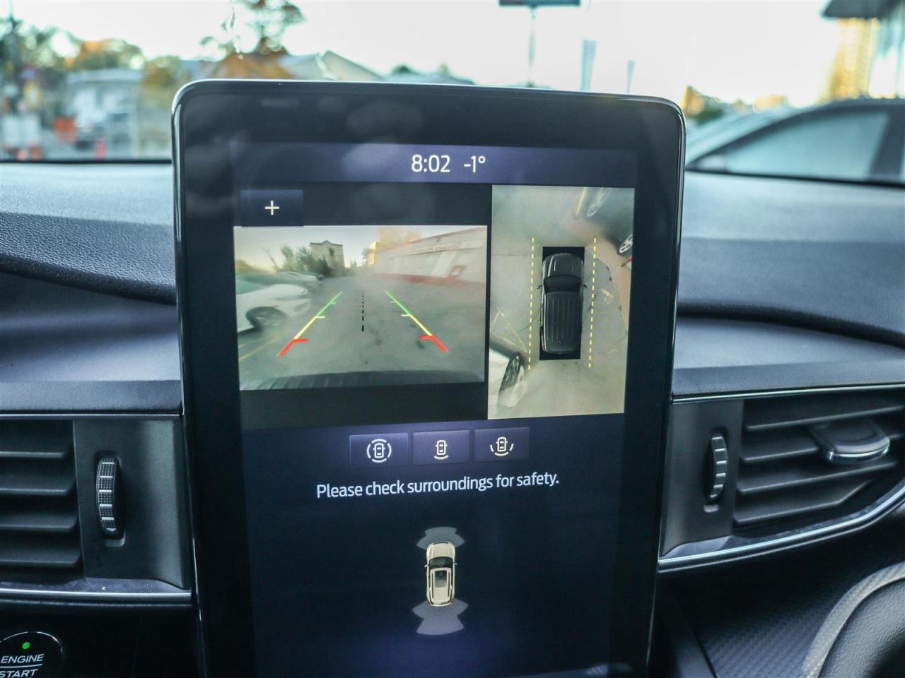 2020 Ford Explorer ST Photo