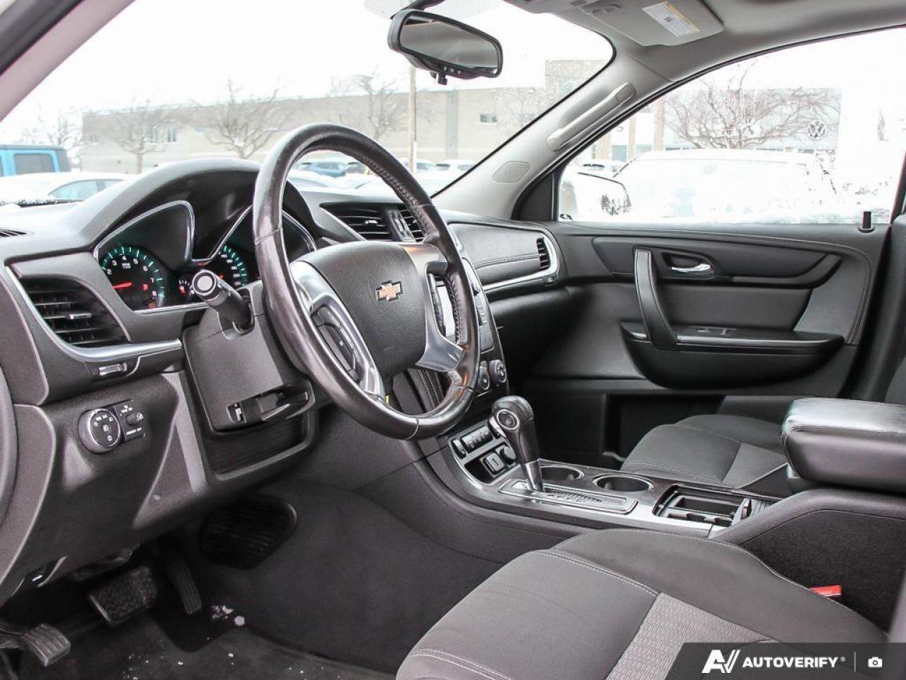 2015 Chevrolet Traverse LTAS-TRADED, AWD, HTD SEATS, SUNROOF, BLUETOOTH Photo