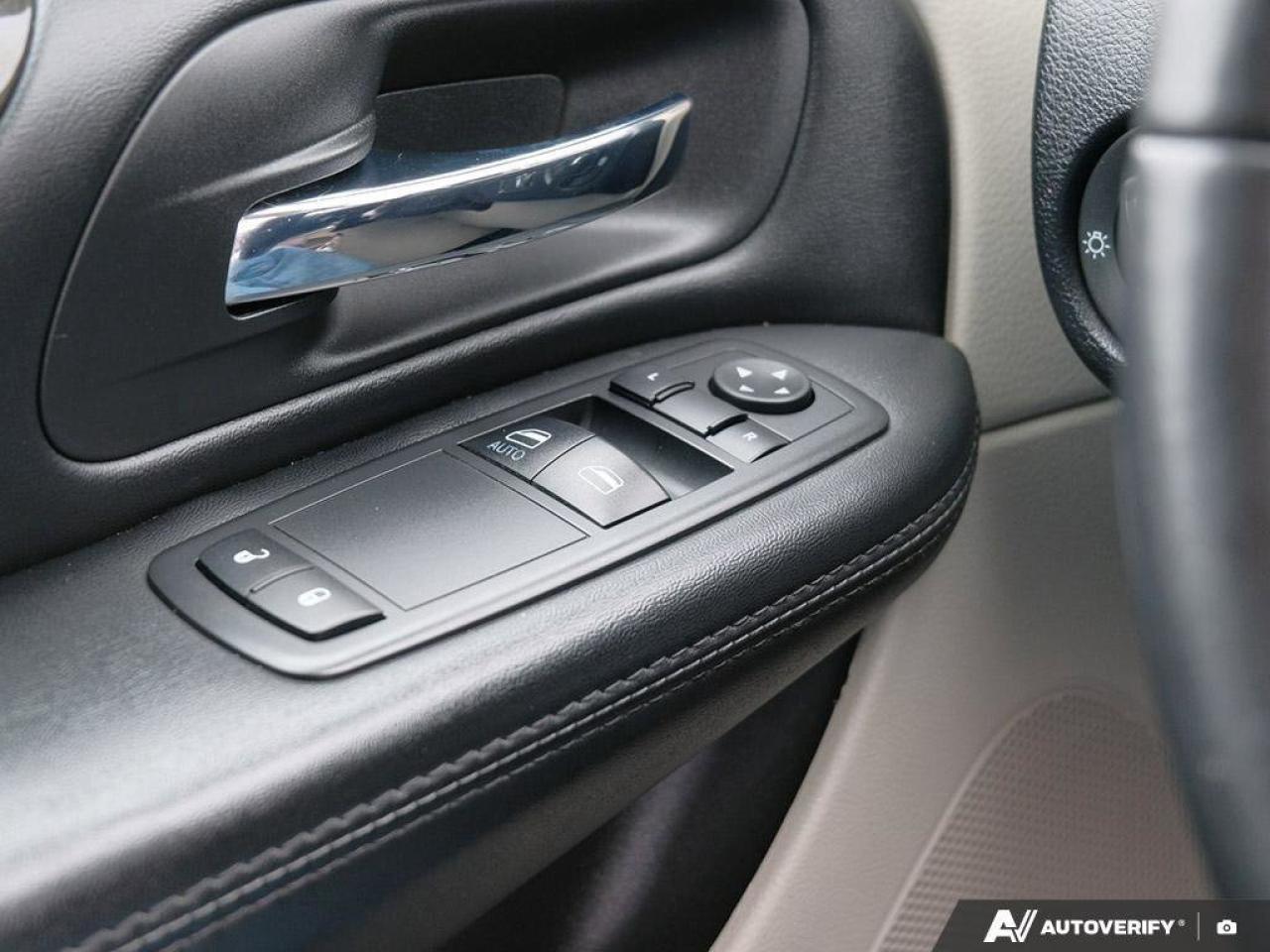 2017 Dodge Grand Caravan 4dr Wgn SXT Photo