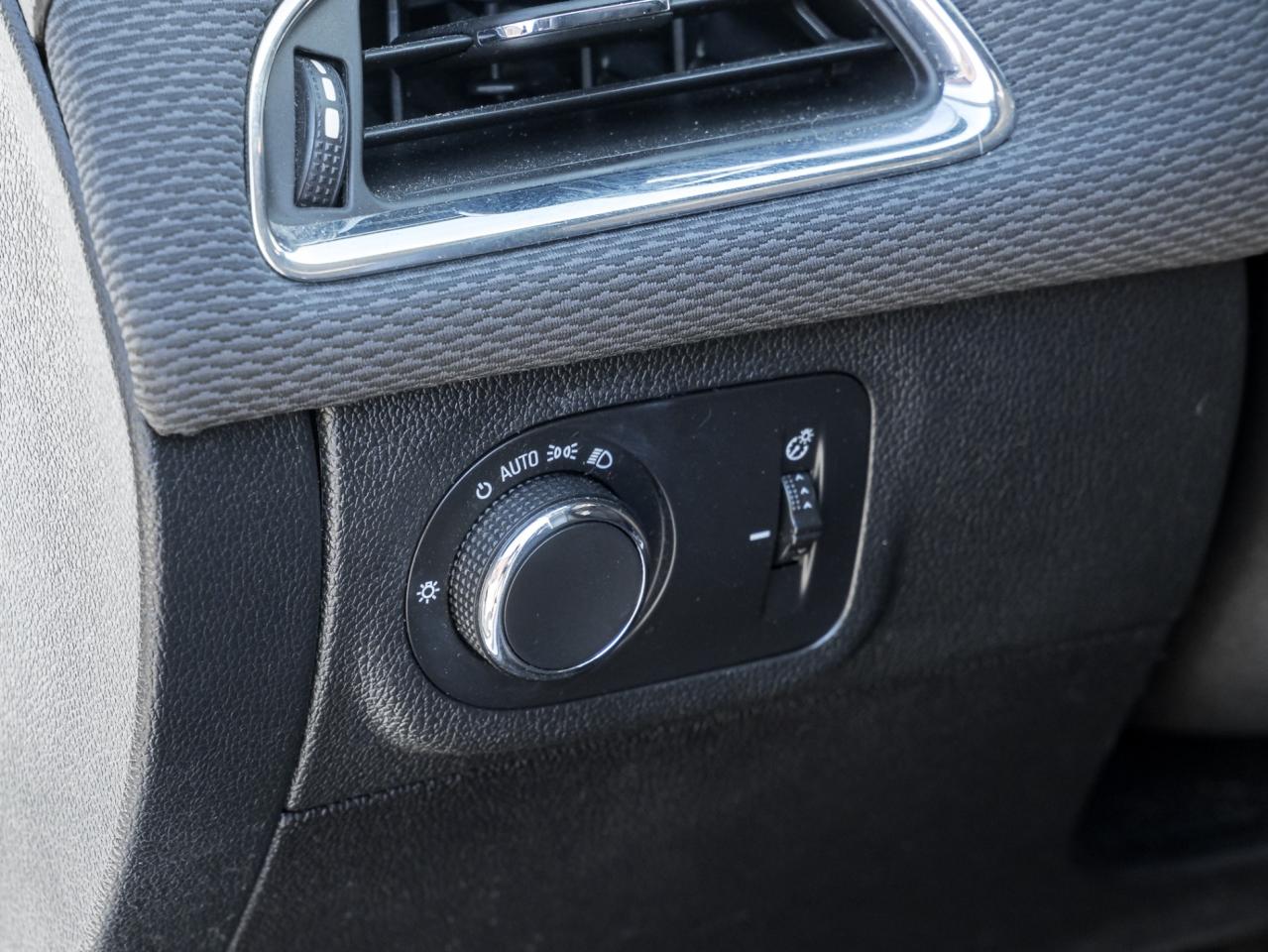 2016 Chevrolet Cruze LT Photo