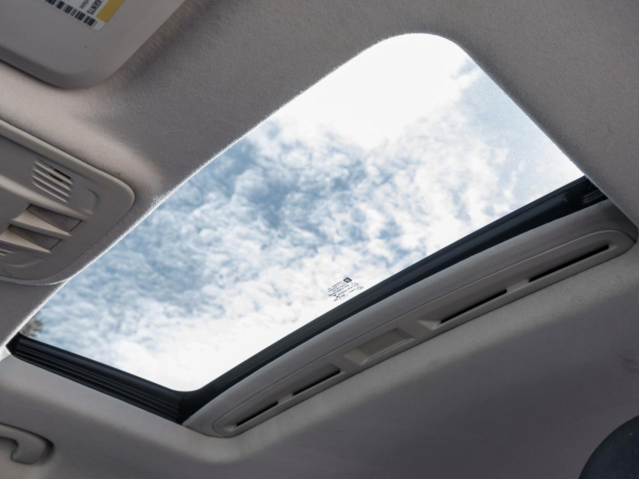 2016 Chevrolet Cruze LT Photo