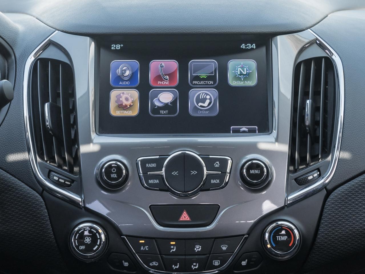 2016 Chevrolet Cruze LT Photo