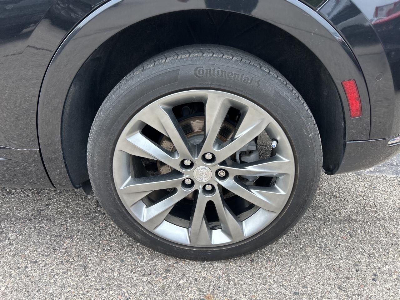 2021 Buick Envision AVENIR, 2 L TURBO, HEATED/ COOLED LEATHER SEATS! Photo