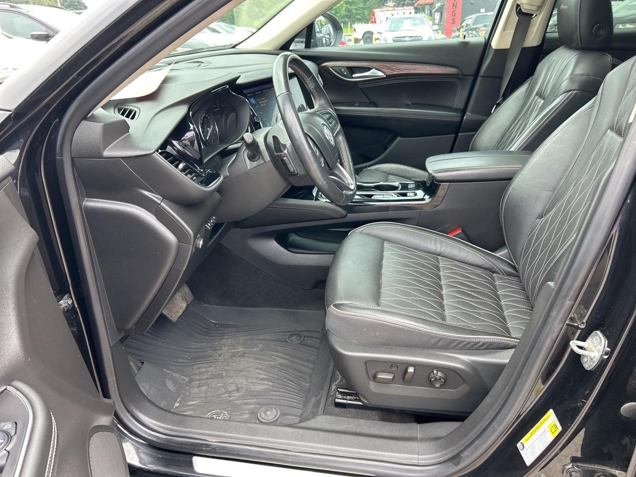 2021 Buick Envision AVENIR, 2 L TURBO, HEATED/ COOLED LEATHER SEATS! Photo