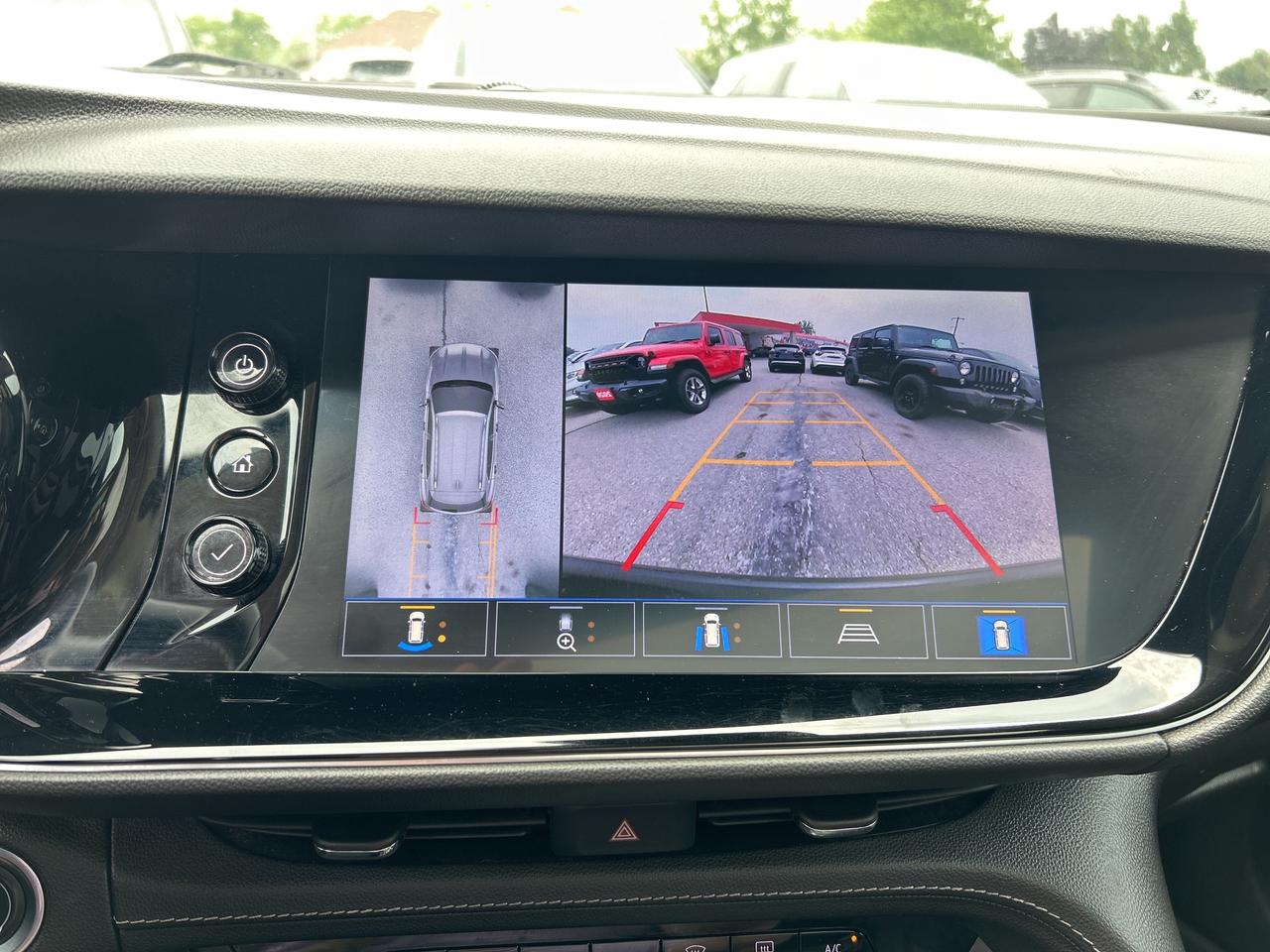 2021 Buick Envision AVENIR, 2 L TURBO, HEATED/ COOLED LEATHER SEATS! Photo