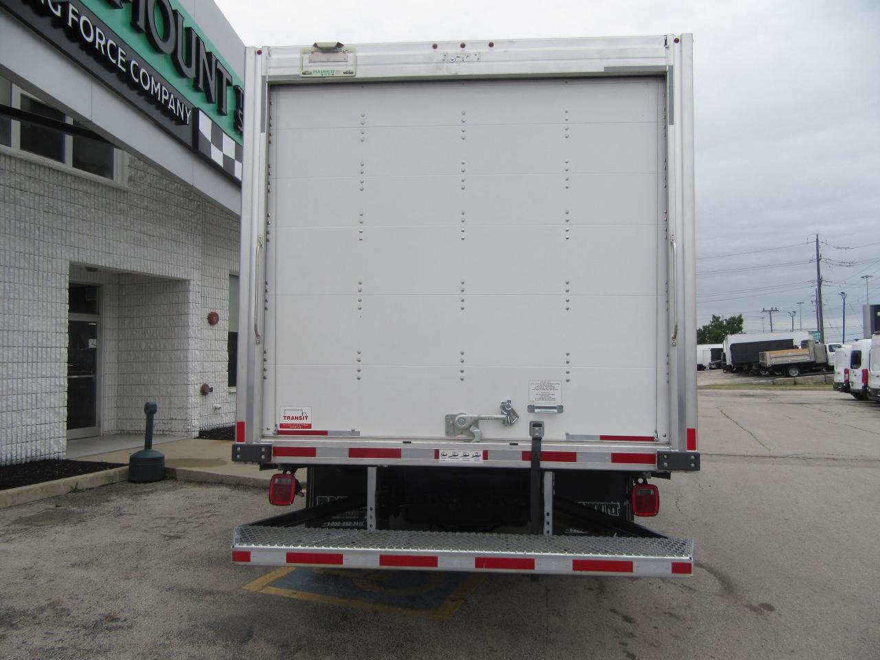 2022 Ford Super Duty F-550 CREW CAB 4X4 DIESEL NEW 12FT ALUMINUM BOX Photo