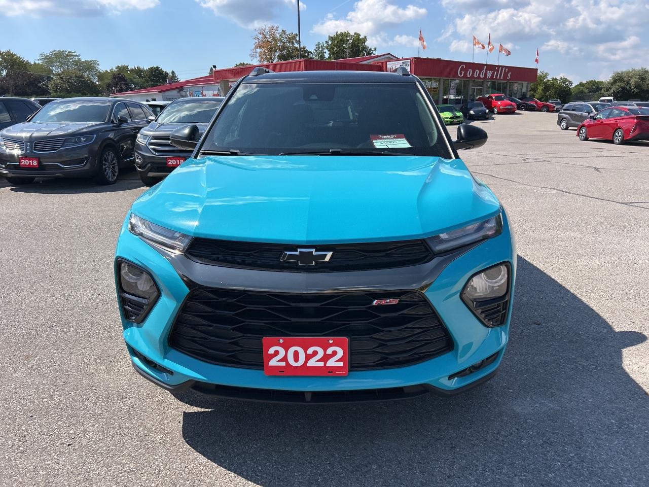 2022 Chevrolet TrailBlazer RS, CLEAN CARFAX, REMOTE START, AWD! Photo